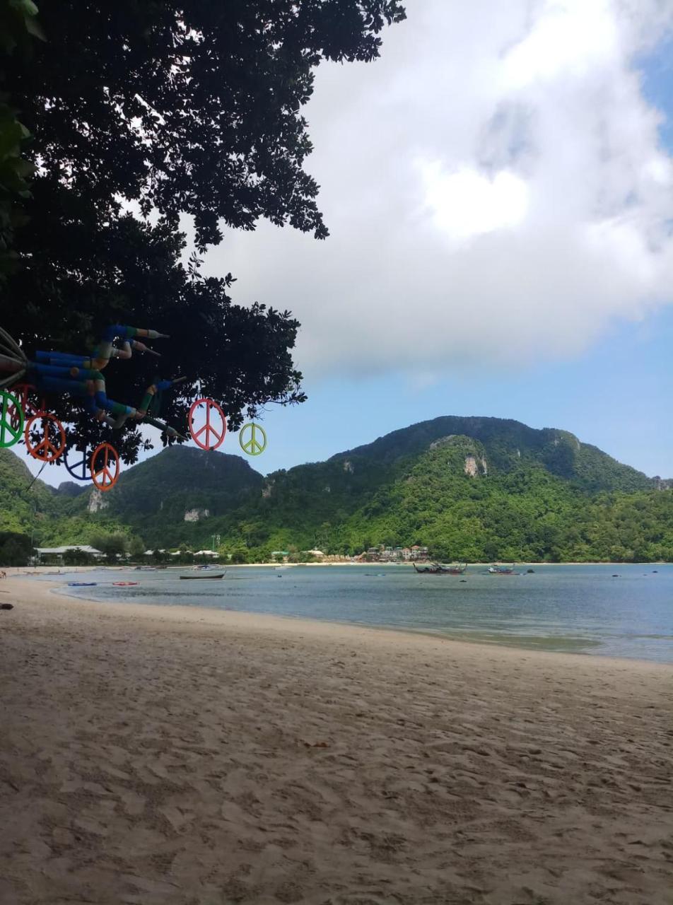 Stones Bar Dorm Rooms Koh Phi Phi Екстериор снимка